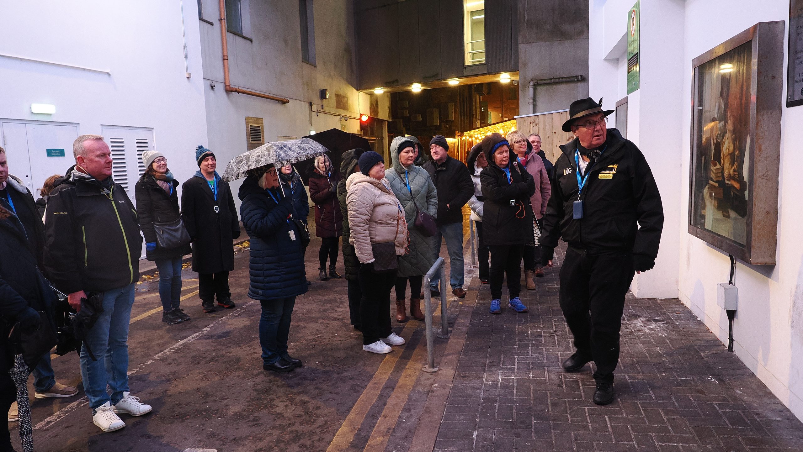 The Paranormal Jail Ghost tour in the old haunted entries of Belfast with the BelfastLad Francis Higgins